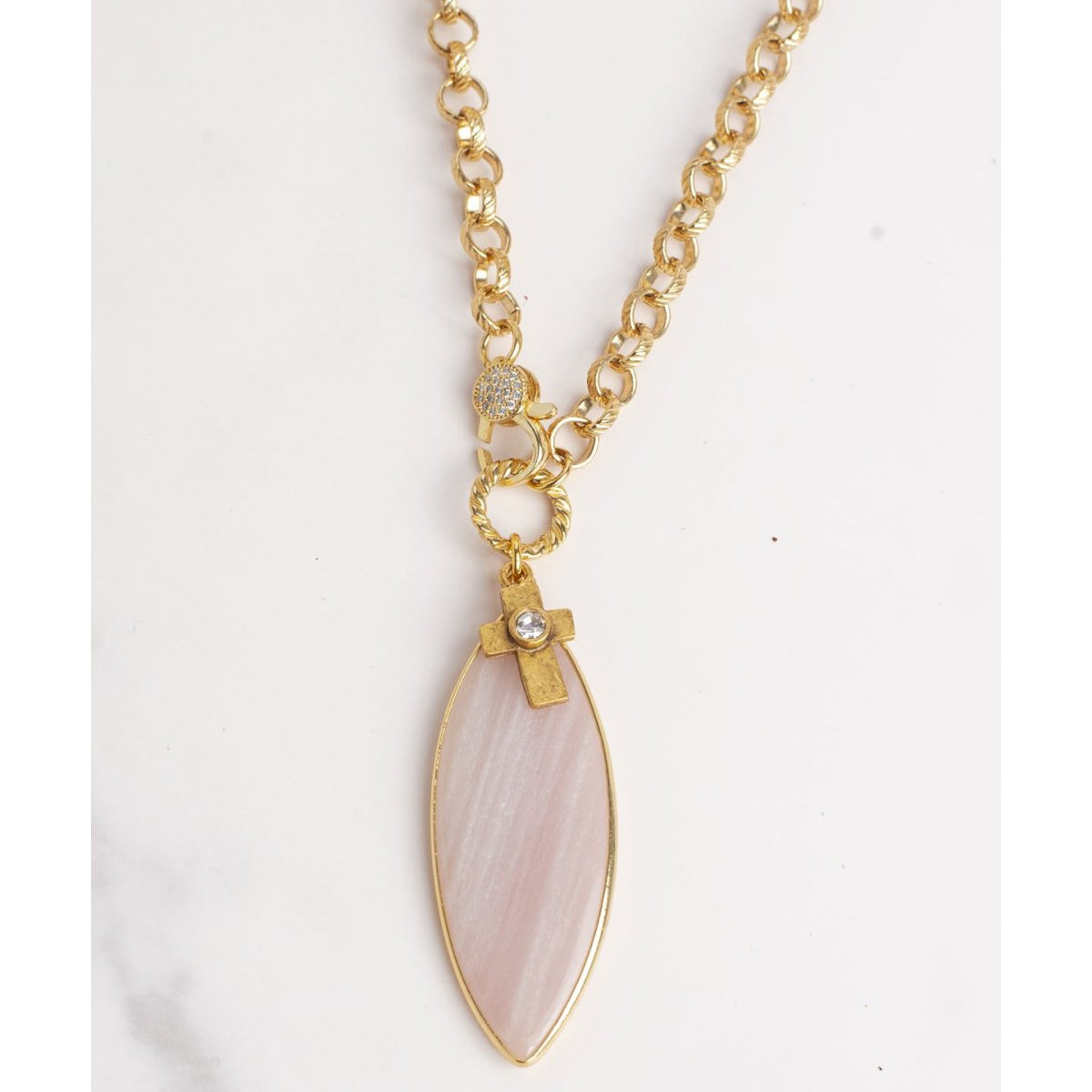 How to Choose a Cross Necklace for a Gift