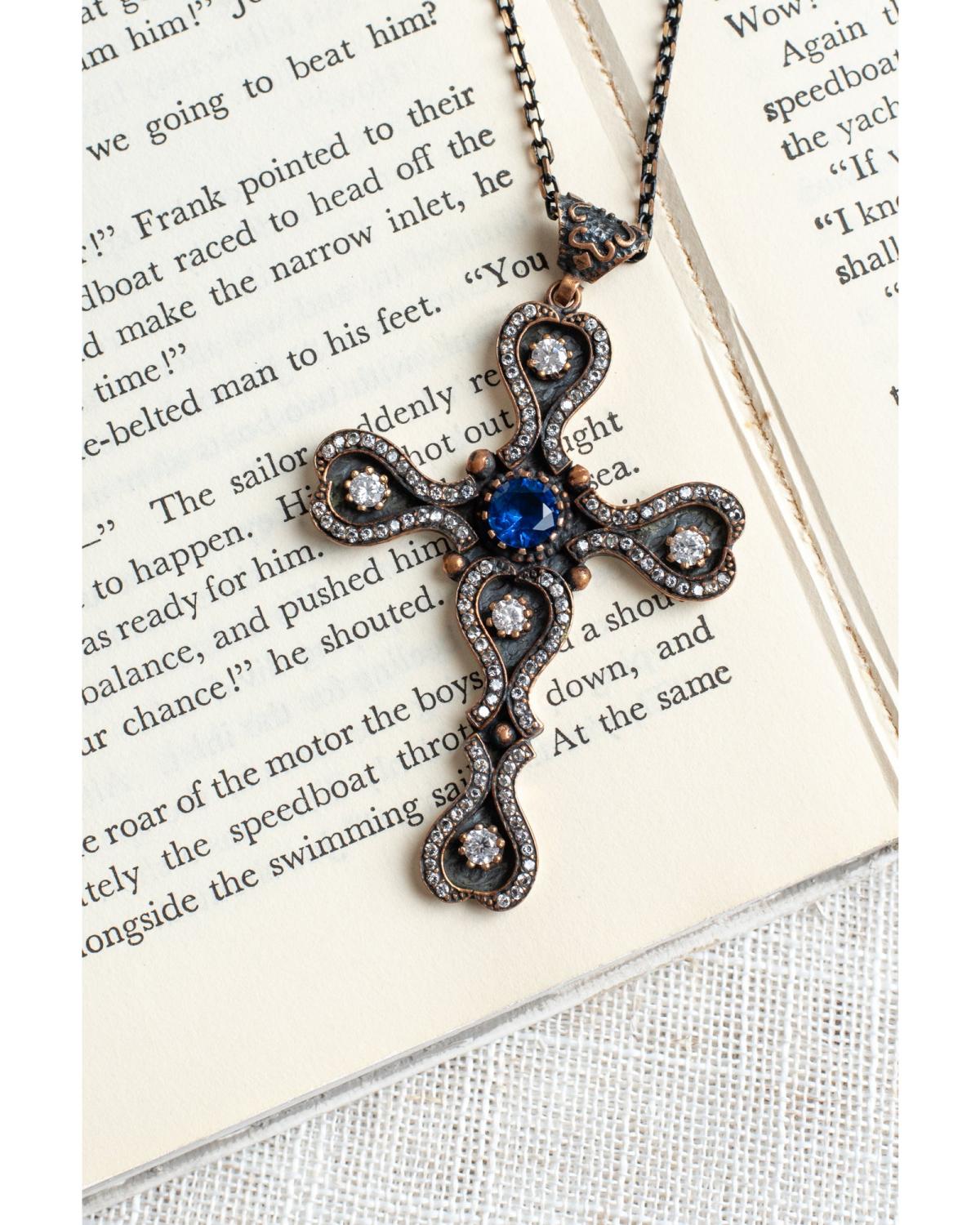 7 Ways to Style Layered Cross Necklaces