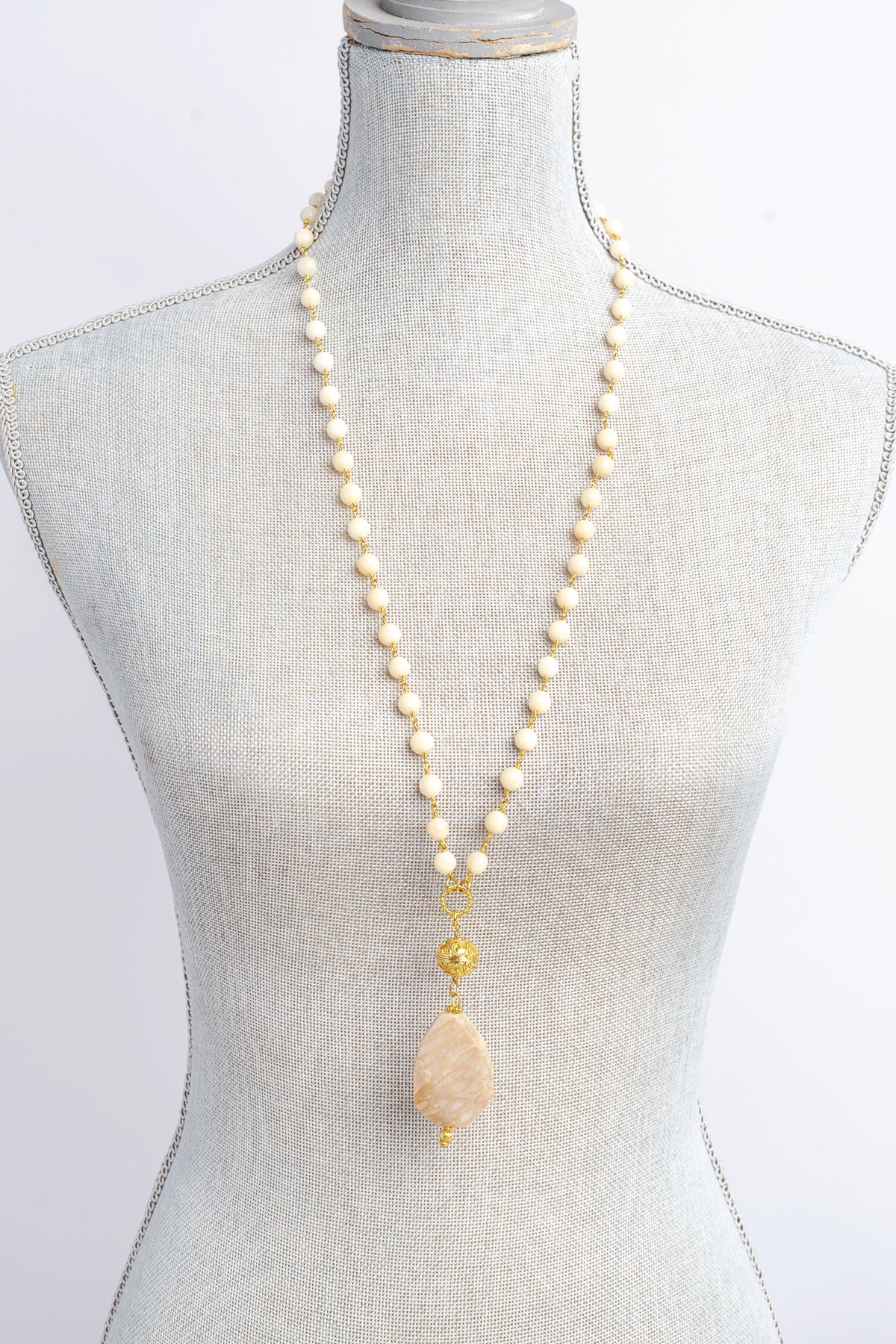 Large Agate Neutral Colored Stone on Ivory Opaque Jasper Rosary Chain Necklace (Copy)