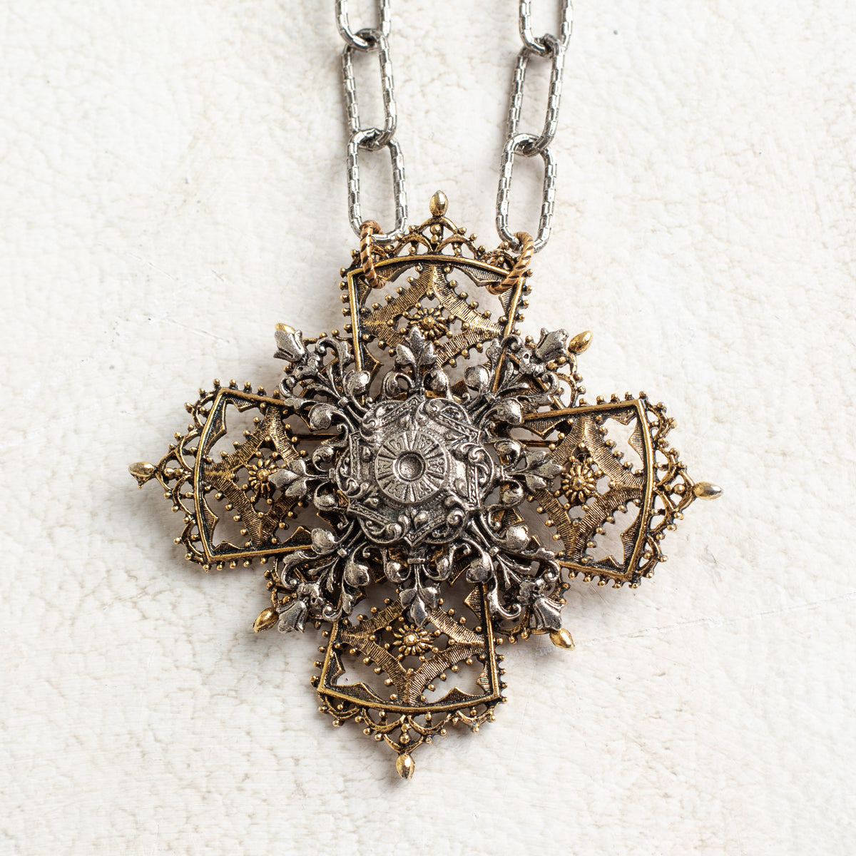 Signed Vintage ART Cross Brooch Pendant Necklace – Arthur Pepper Mode-Art