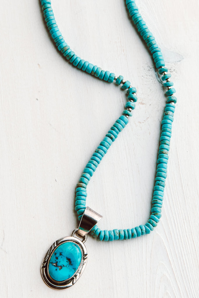Sterling Silver Blue Turquoise Short Necklace